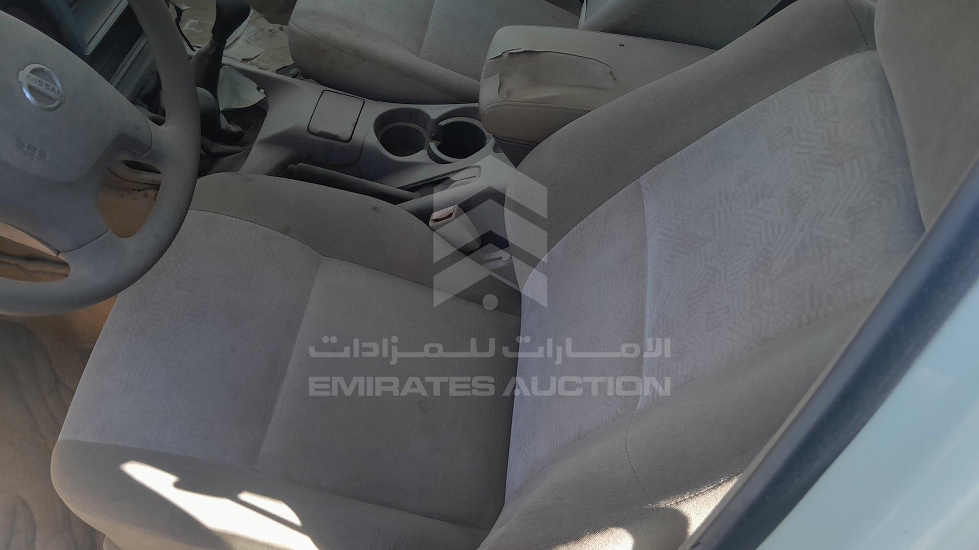 2002 NISSAN PATHFINDER VIN: JN8AR05Y72W524680