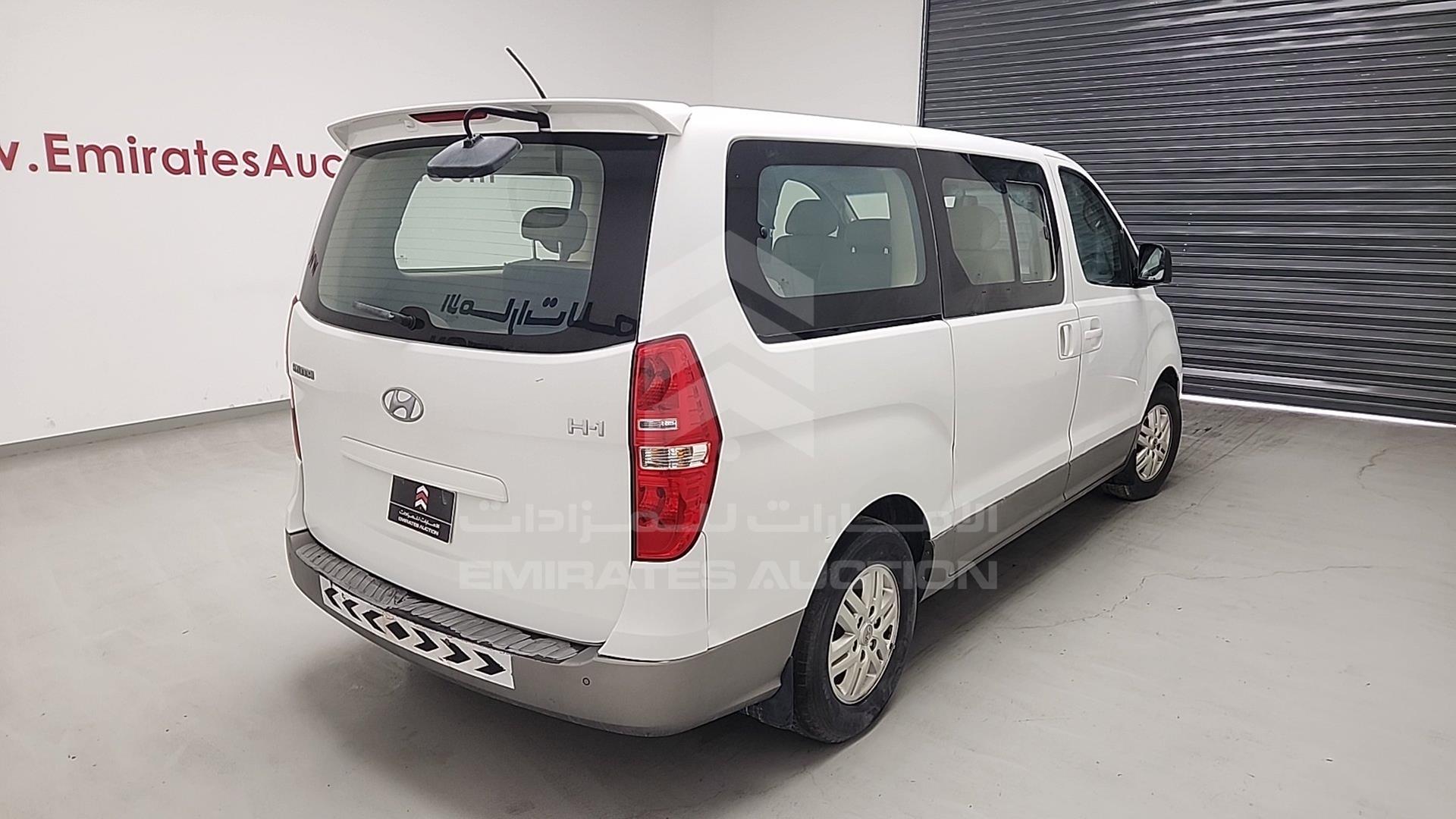 2018 HYUNDAI H1 VIN: KMJWA37R0JU946956