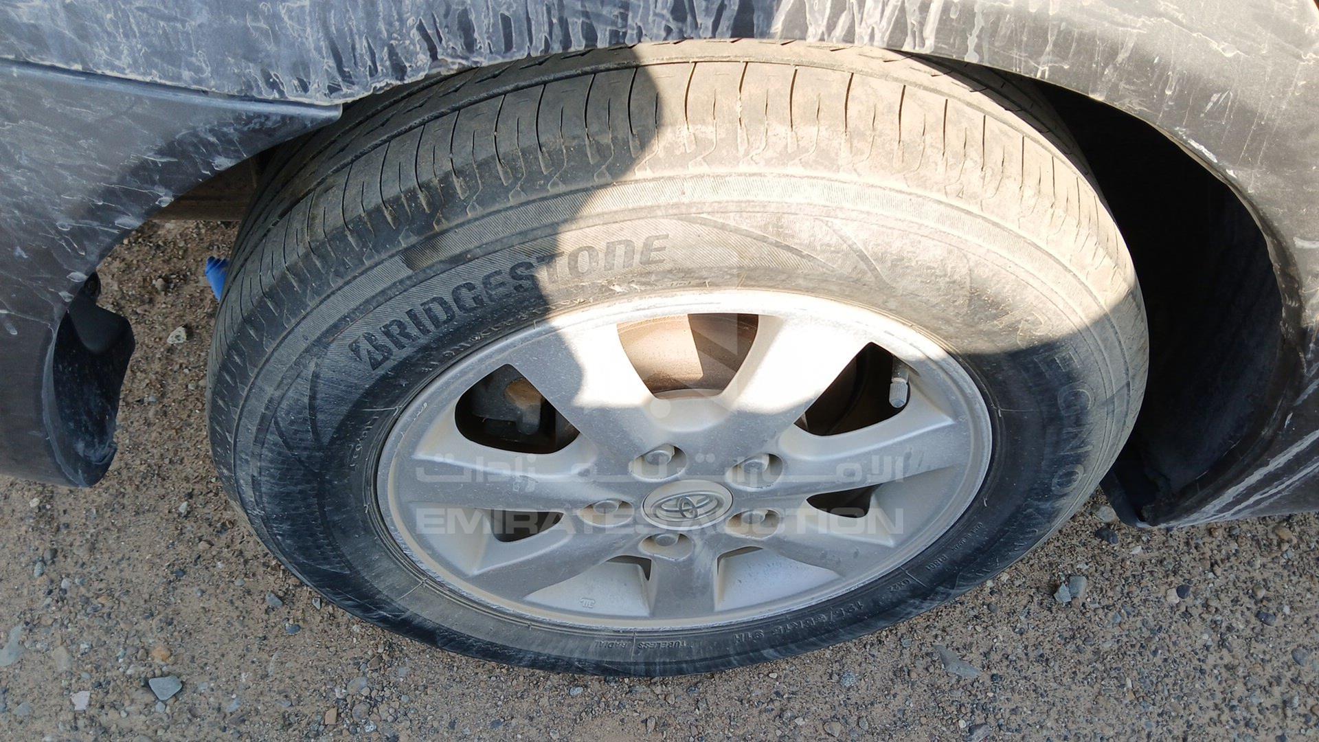 2005 TOYOTA CAMRY VIN: 4T1BE32KX5U595817