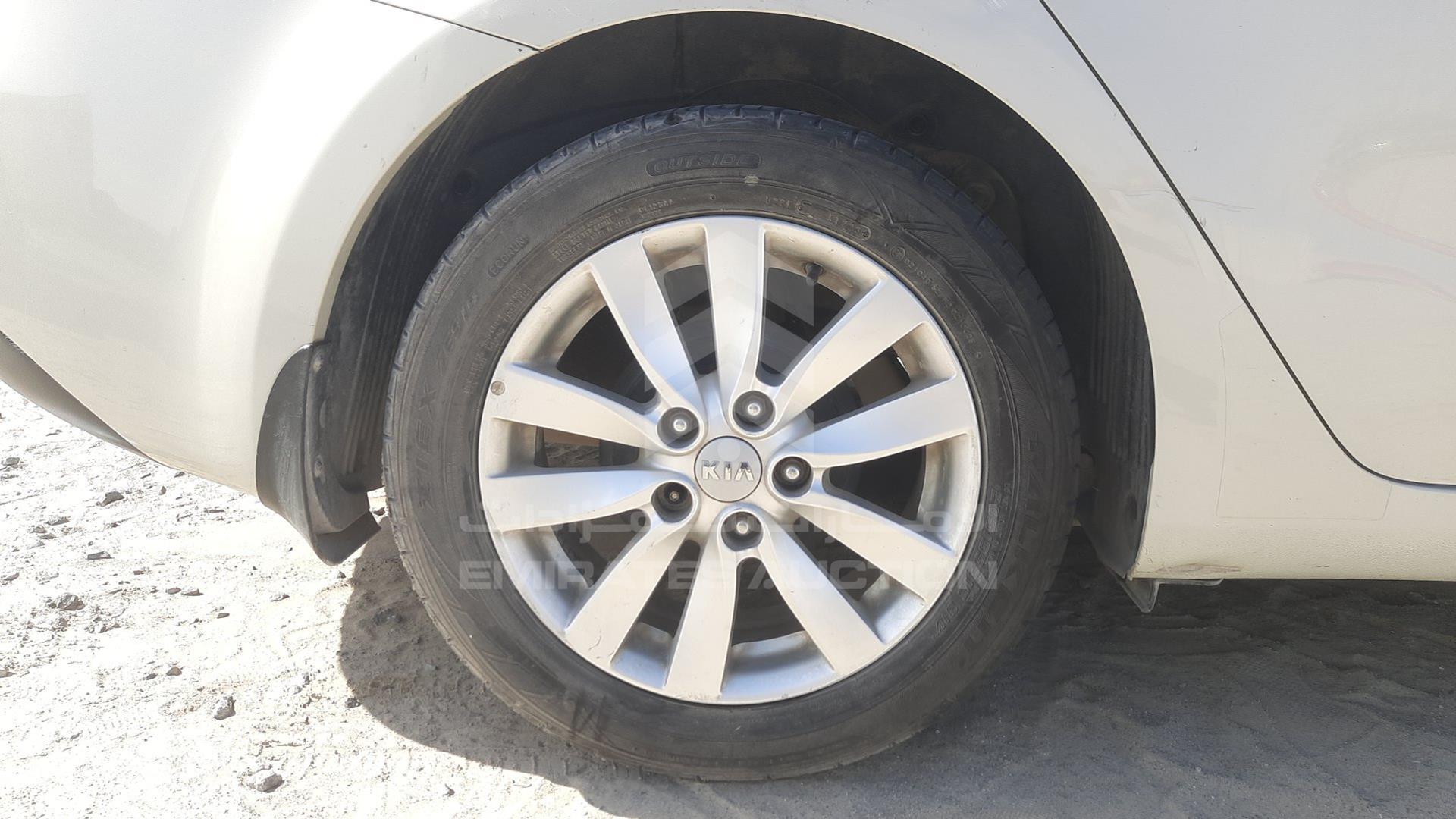 2014 KIA CERATO VIN: KNAFX4119E5081205