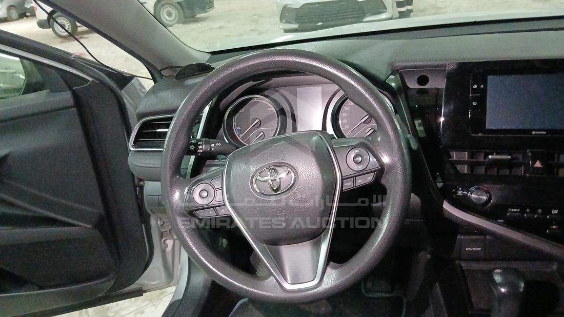 2024 Toyota Camry — Steering & Mounted Controls — Photo 13