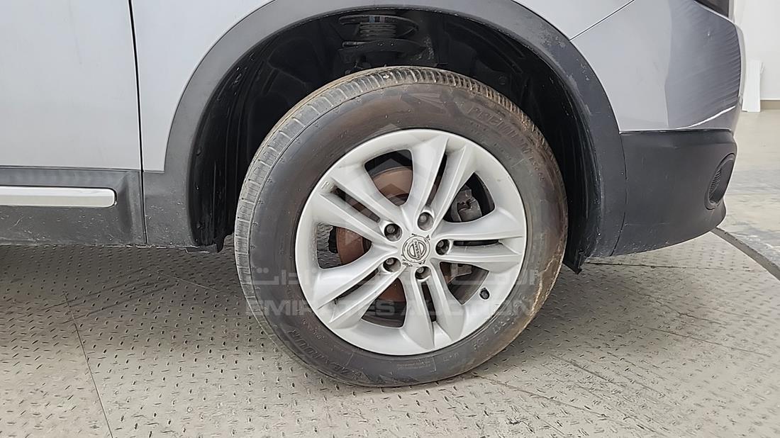 2011 Nissan Qashqai — Front Right Tyre — Photo 39