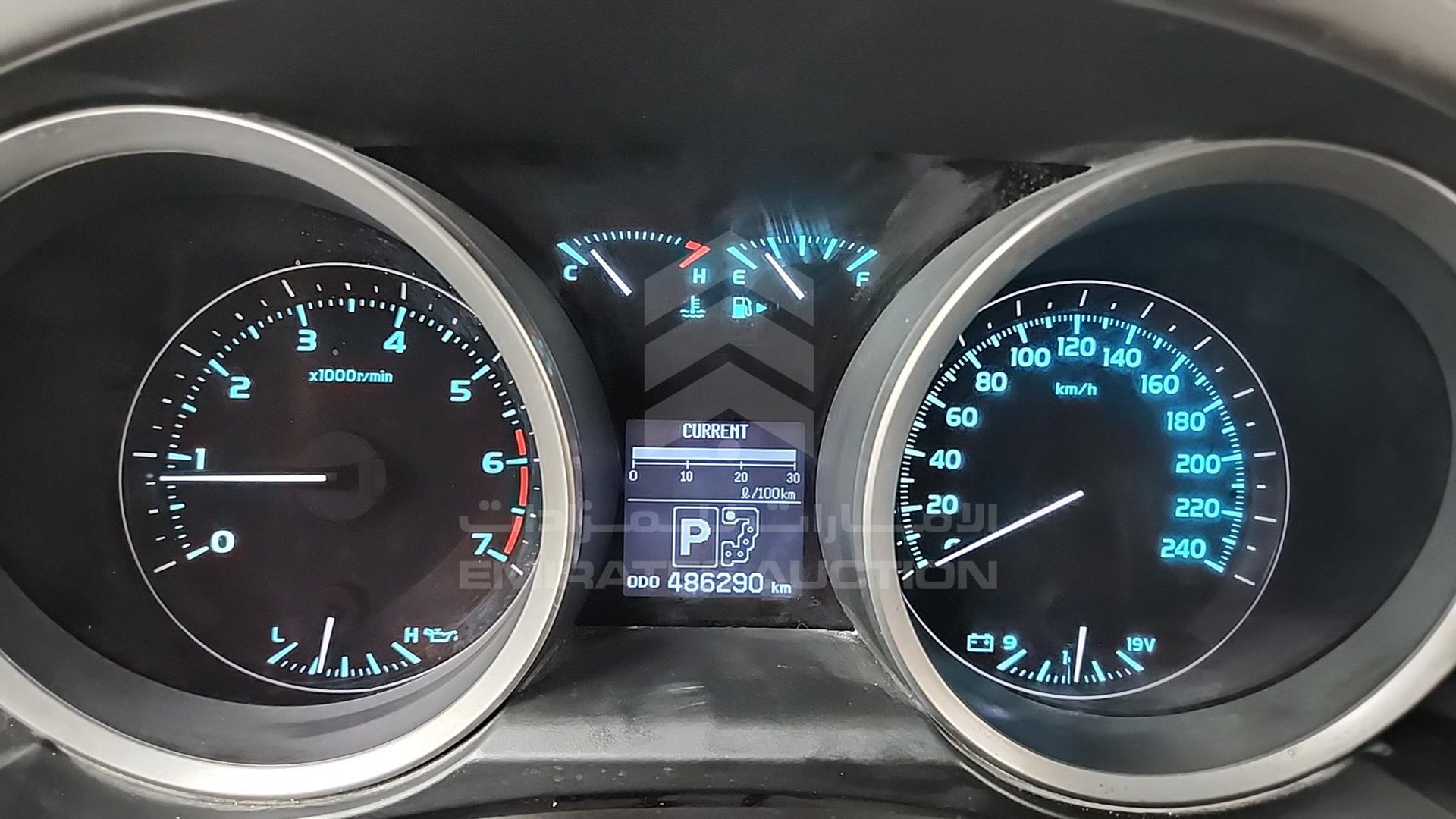 2011 TOYOTA LAND CRUISER VIN: JTMHT05J0B4039615