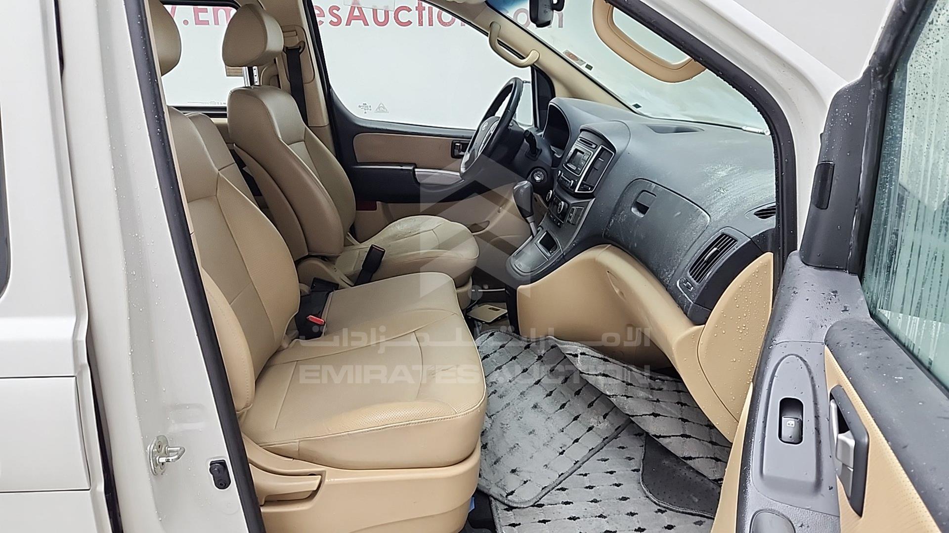 2018 HYUNDAI H1 VIN: KMJWA37R2JU946859