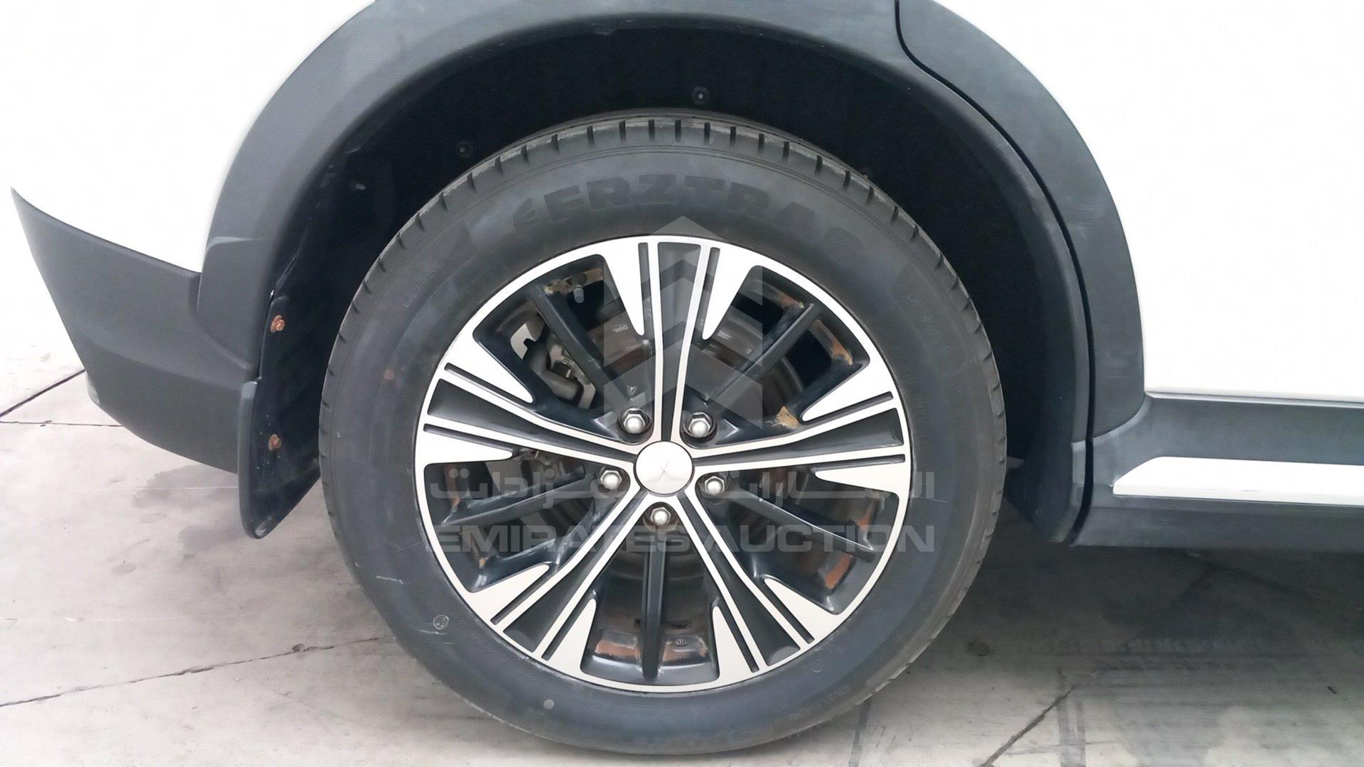 2019 MITSUBISHI ECLIPSE VIN: JE4LS5147KZ700236