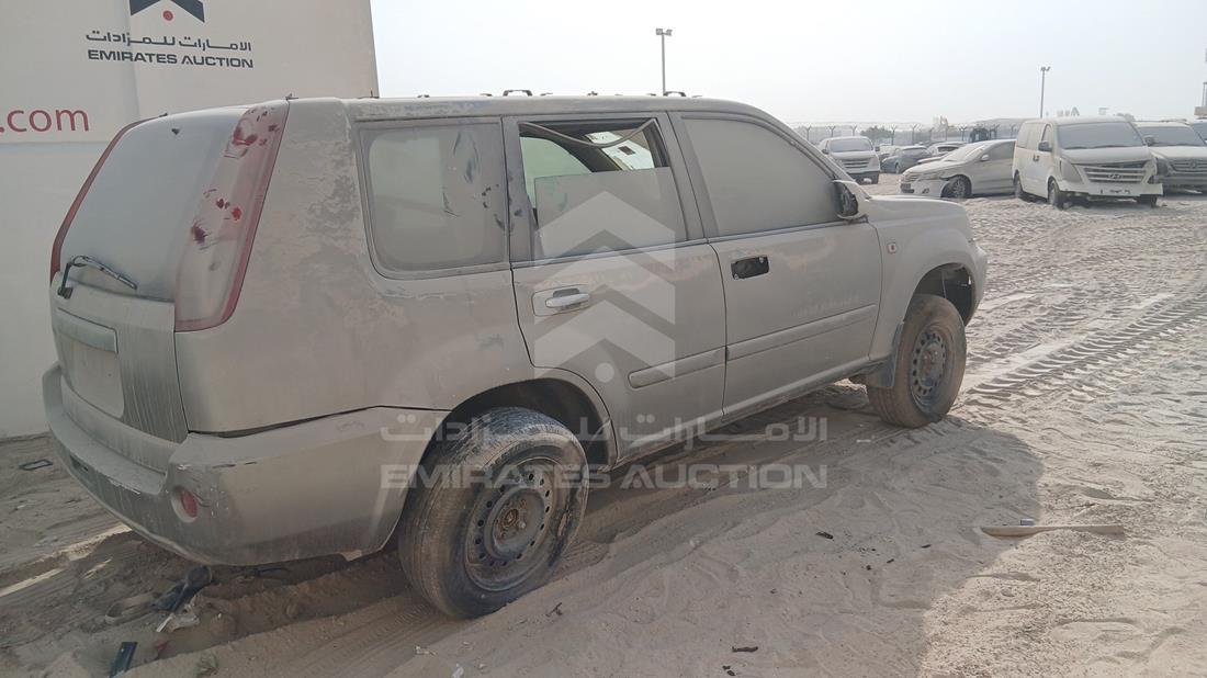 2004 Nissan X-Trail — Rear Right Angle — Photo 8