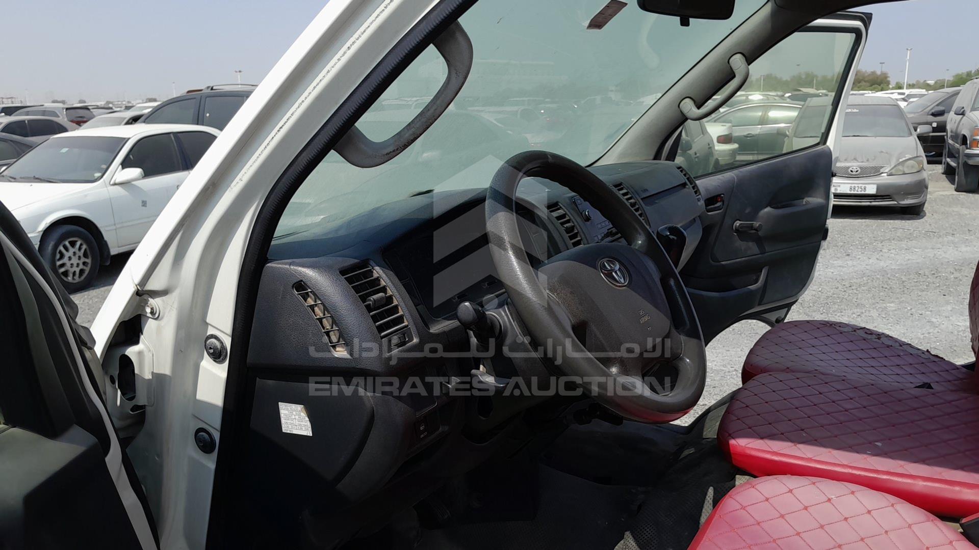 2015 TOYOTA HIACE VIN: JTGJX02P0F5041124