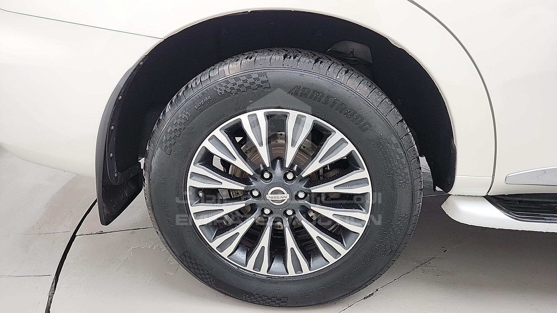 2015 NISSAN PATROL VIN: JN8AY2NY2F9113593