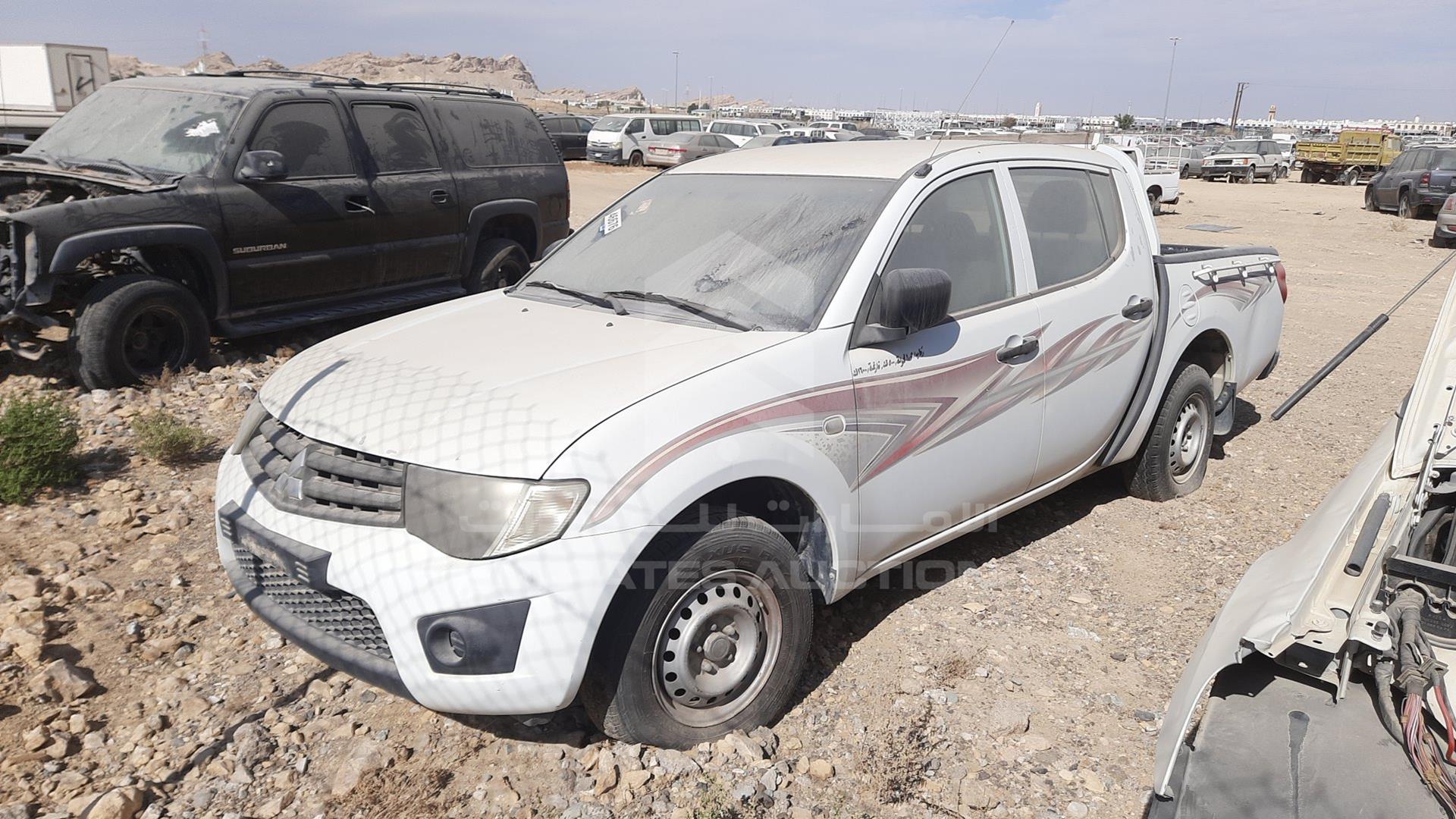 2013 MITSUBISHI L 200 VIN: MMBJNKA50DD029378
