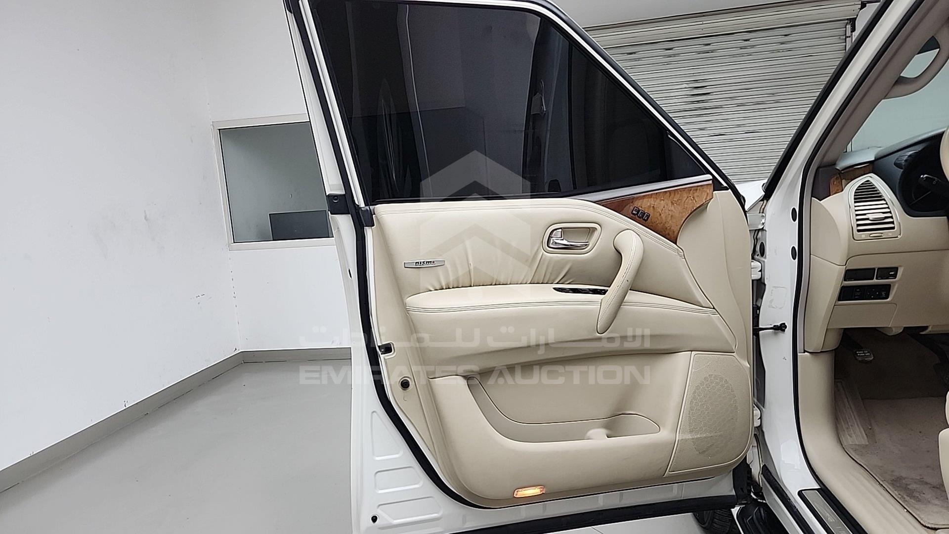 2012 INFINITI QX56 VIN: JNRAZ2NY5C9020376