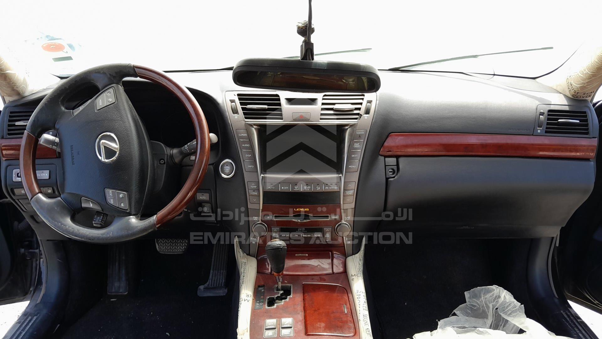 2008 LEXUS LS 460 VIN: JTHGL46FX85021248
