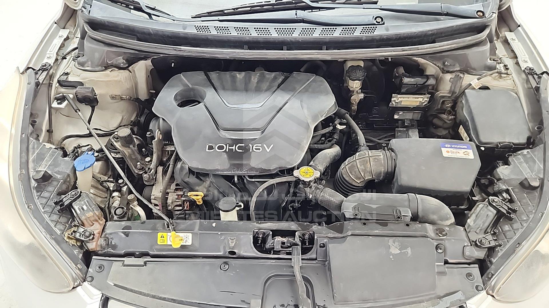 2014 HYUNDAI ELANTRA VIN: KMHDG41C5EU823807