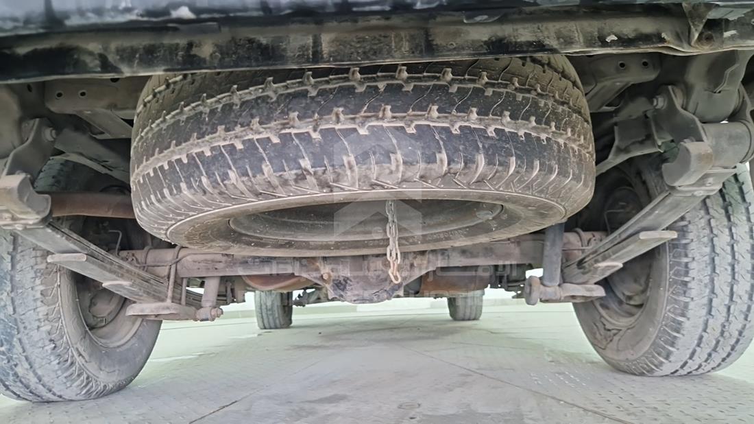 2010 Nissan Urvan — Spare Tyre — Photo 15