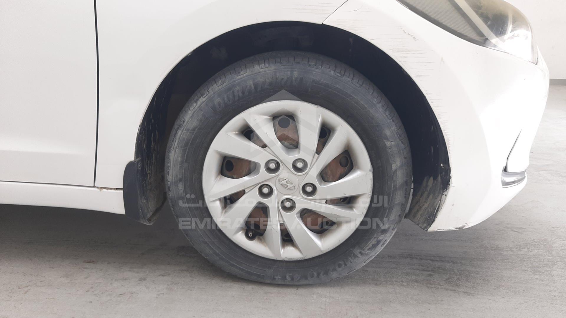 2017 HYUNDAI ELANTRA VIN: KMHD741C1HU128759