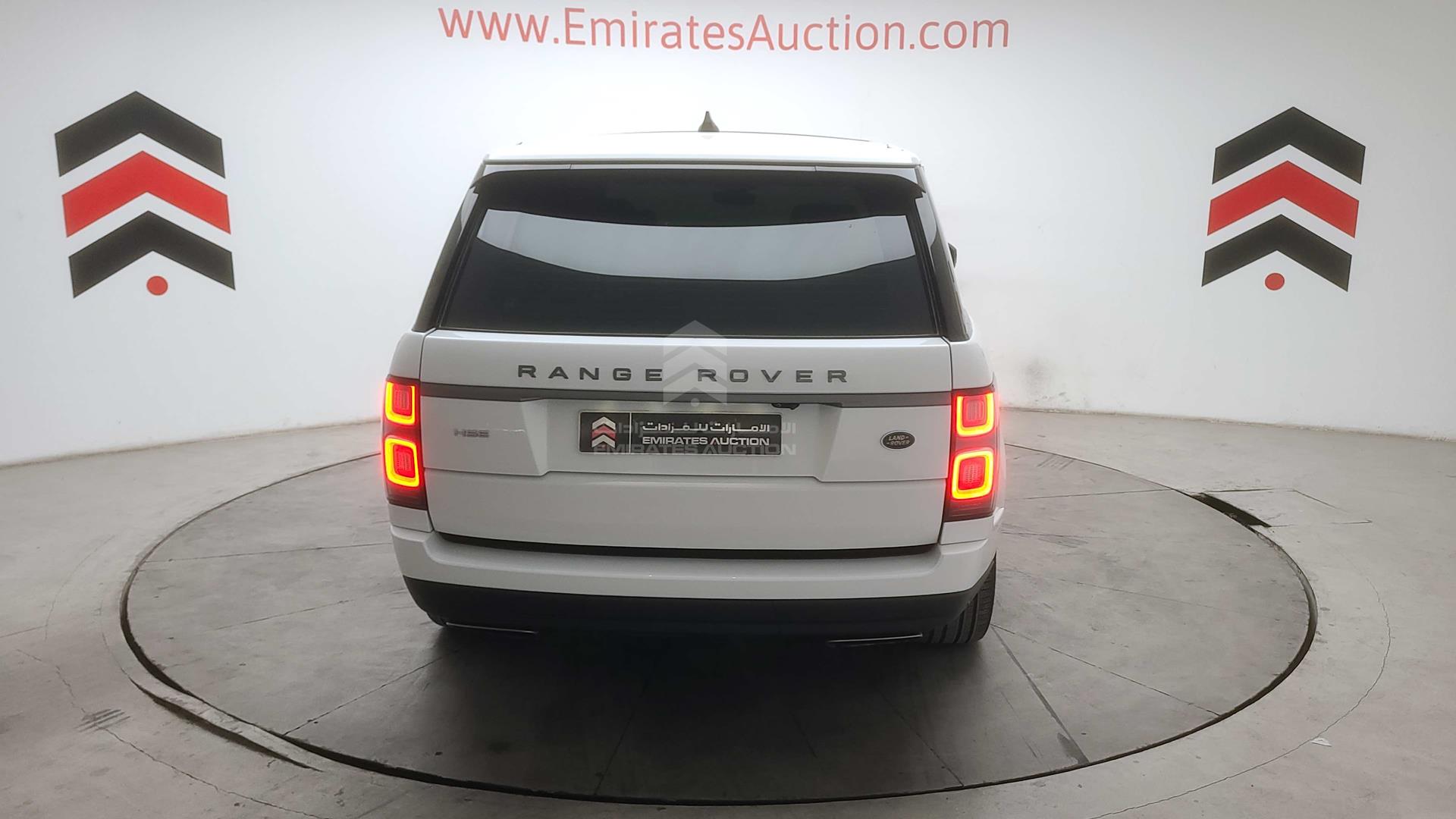 2018 RANGE ROVER HSE VIN: SALGA2BV9JA389502