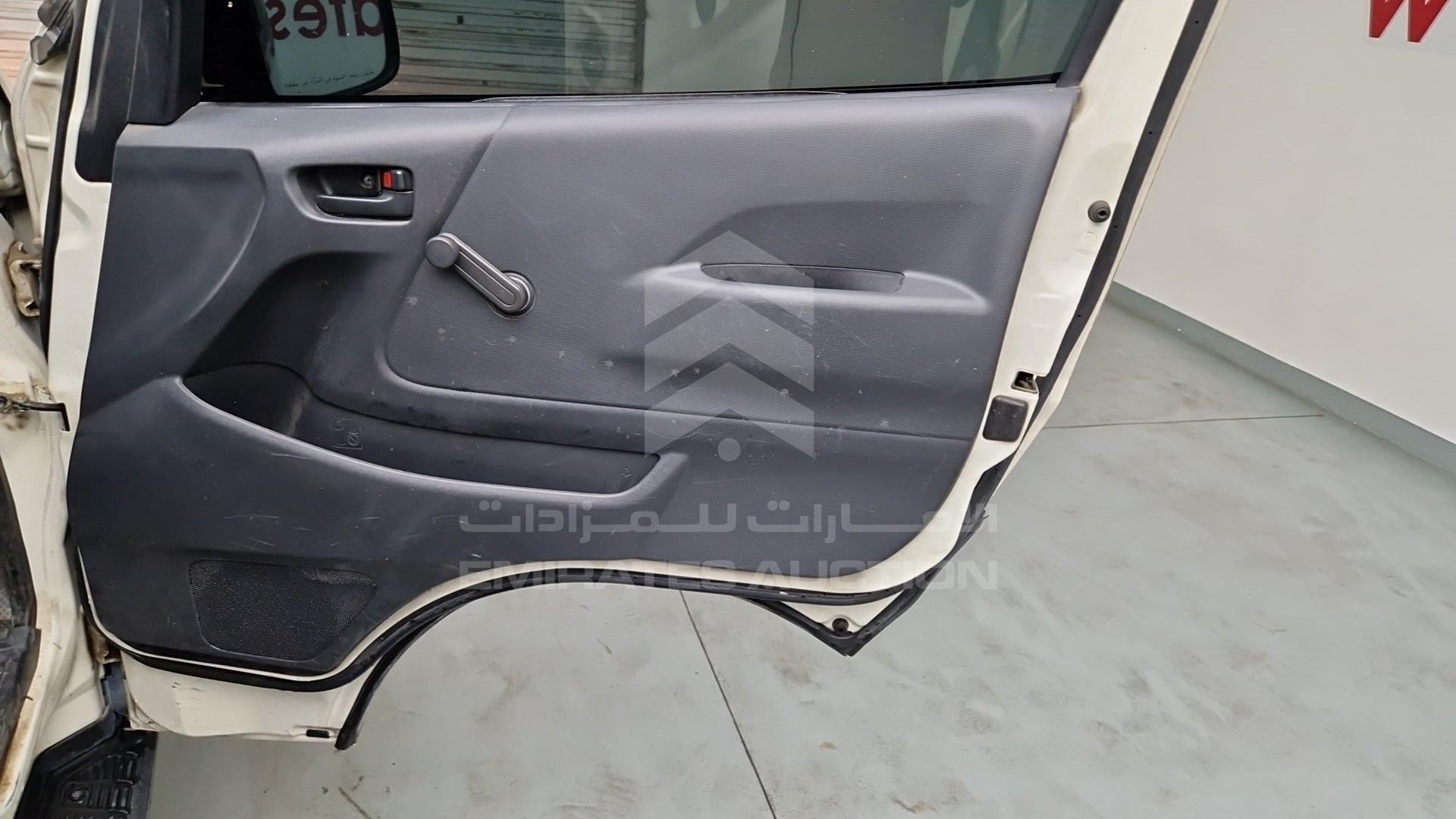 2013 TOYOTA HIACE VIN: JTGSX22P0D6140050