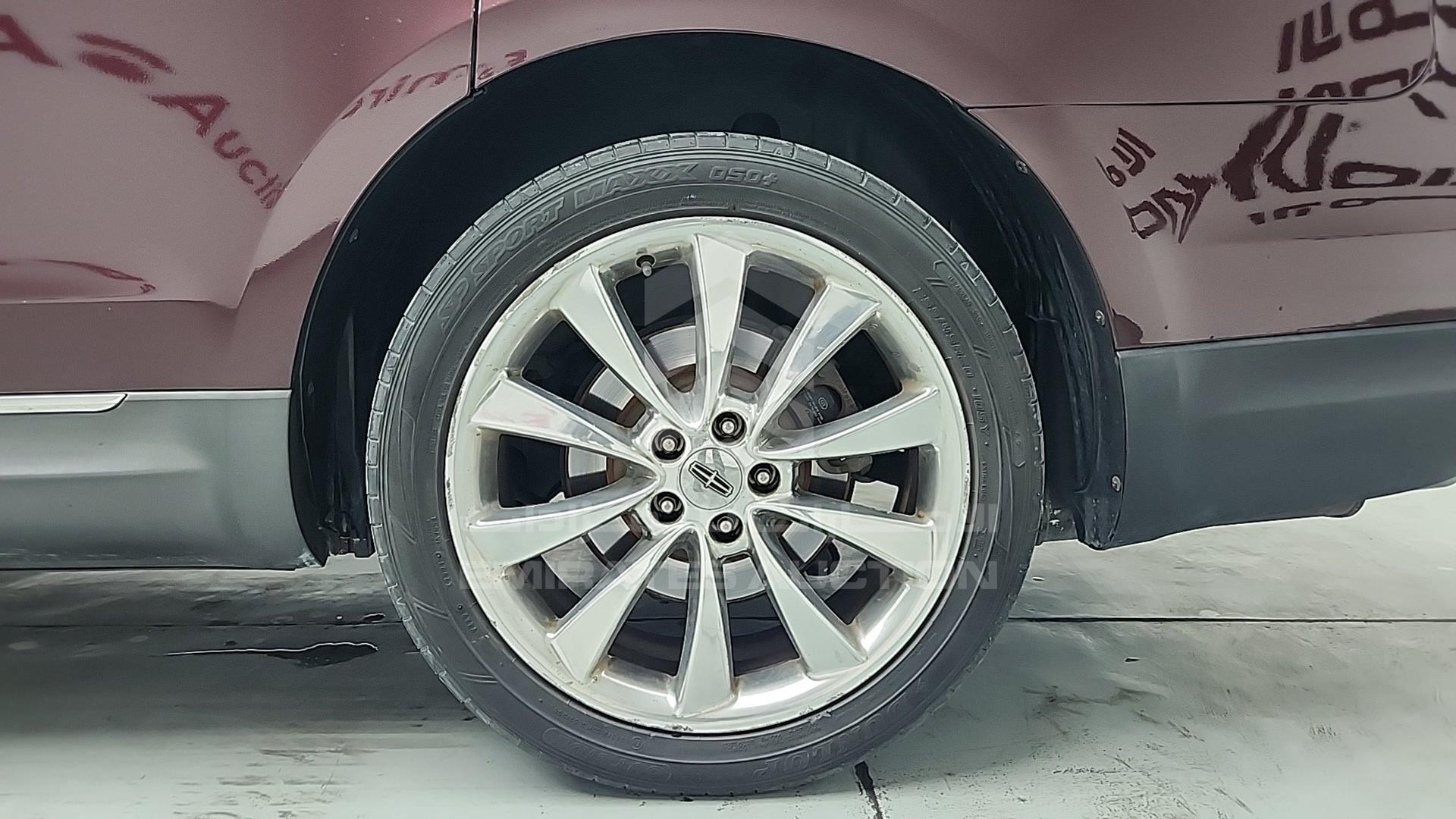 2011 LINCOLN MKT VIN: 2LMHJ5AT8BBJ52048