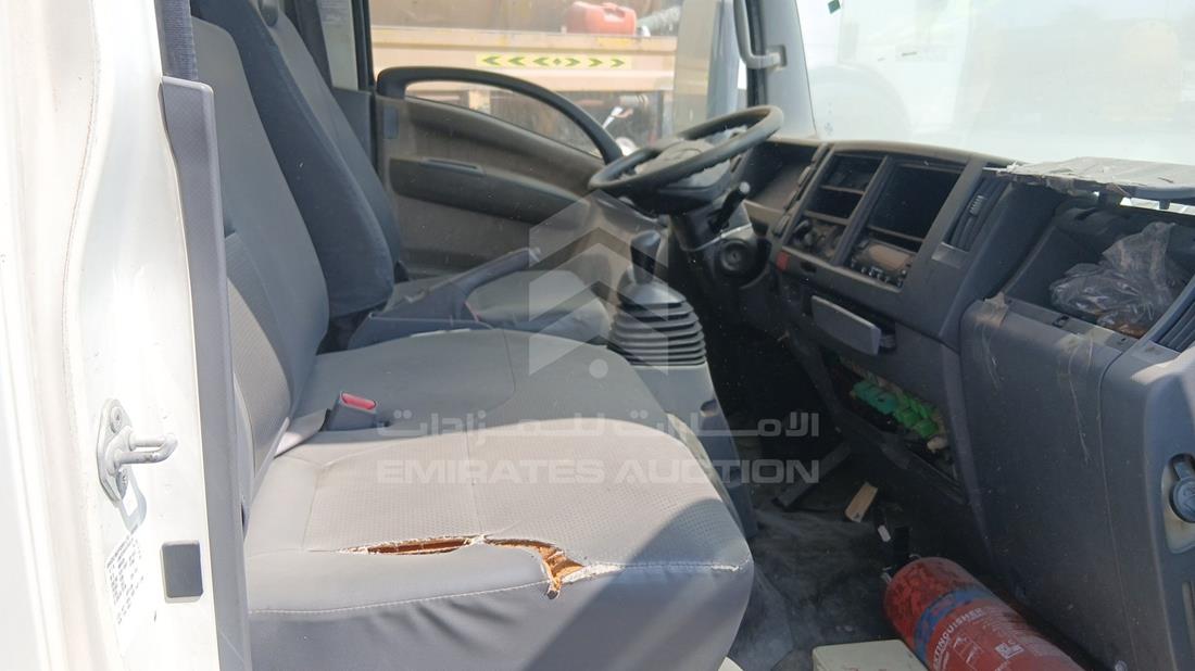 2014 Isuzu NMR — Front Right Passenger Seat View — Photo 20