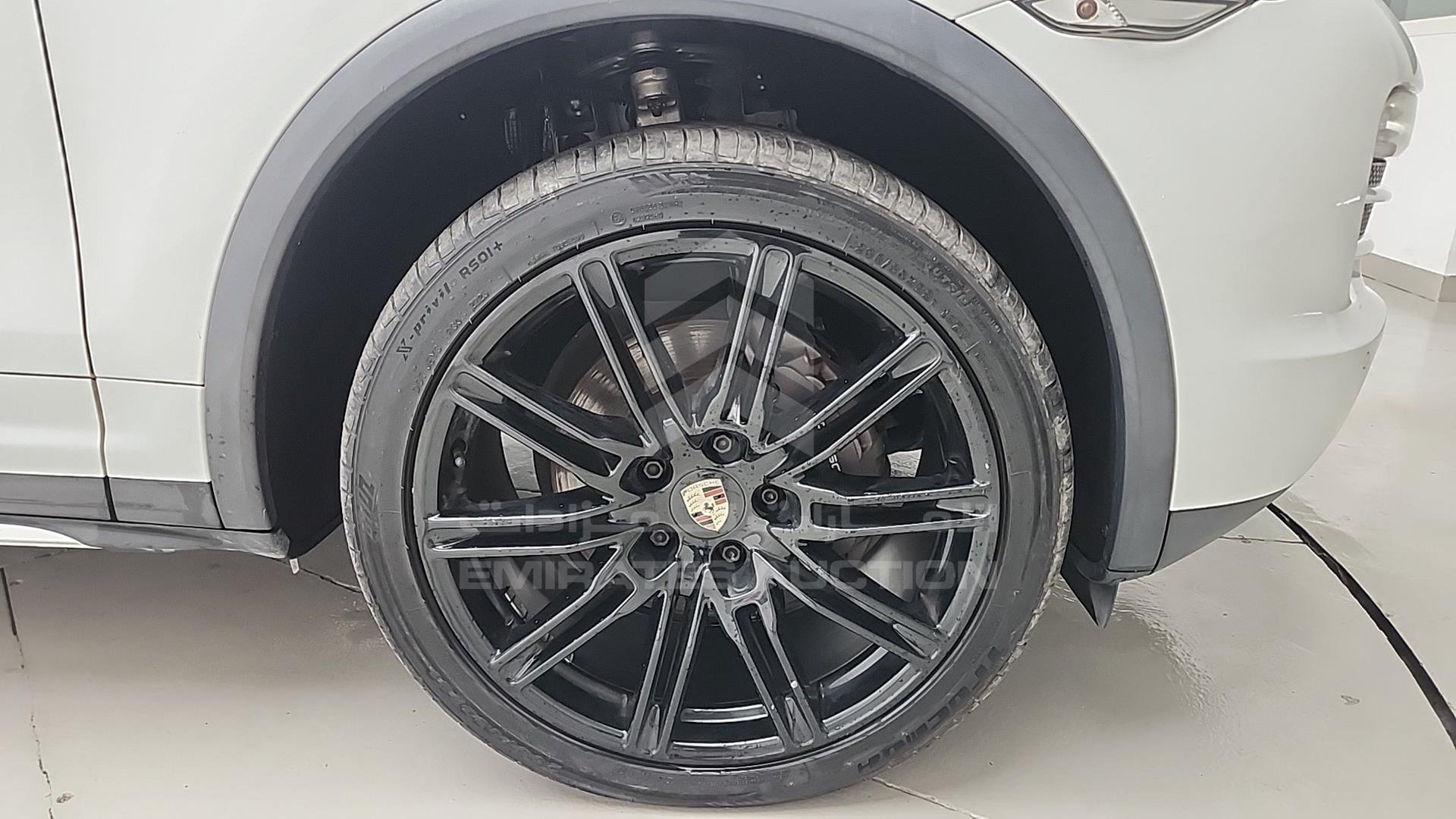 2012 PORSCHE CAYENNE VIN: WP1ZZZ92ZCLA06911