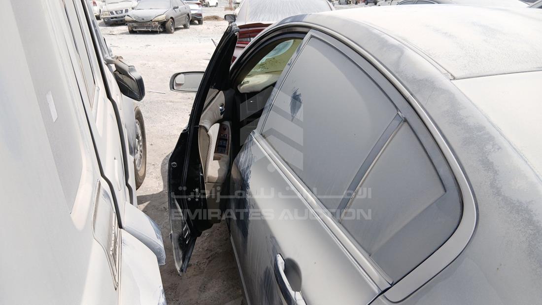 نيسان التيما 2008 — الباب الأمامي الأيسر — صورة 10