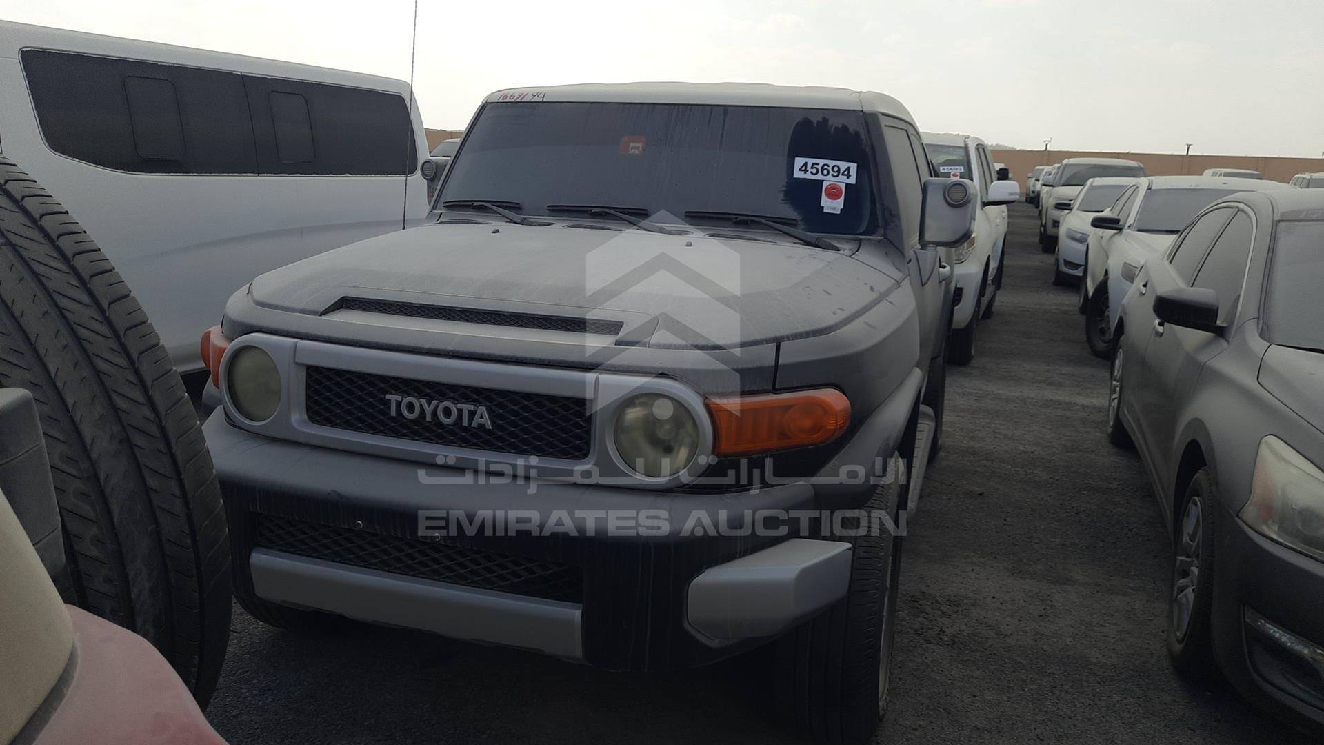 2014 TOYOTA FJ CRUISER VIN: JTEBU11F3EK194567