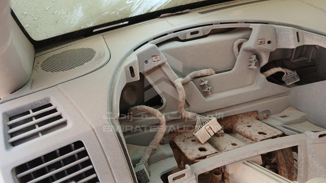 جيب جراند شيروكي 2006 — زاوية واجهة السائق الأمامية اليسرى — صورة 9