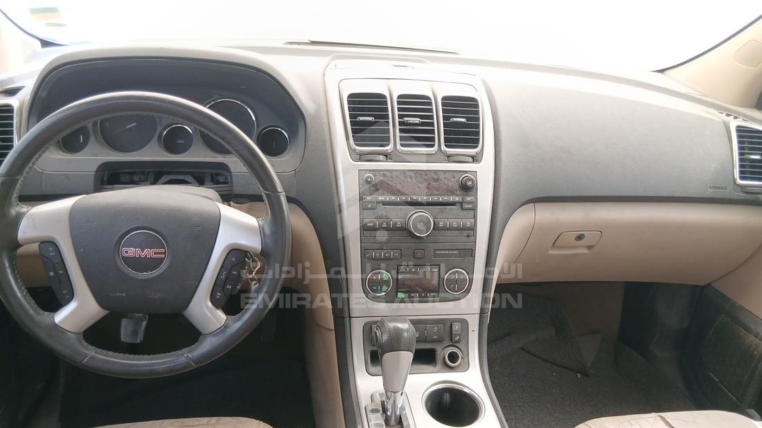 2012 GMC Acadia — Full Dashboard View — Photo 15