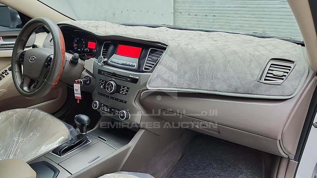 KNALM4148C5079223 - 2012 KIA CADENZA - #526458