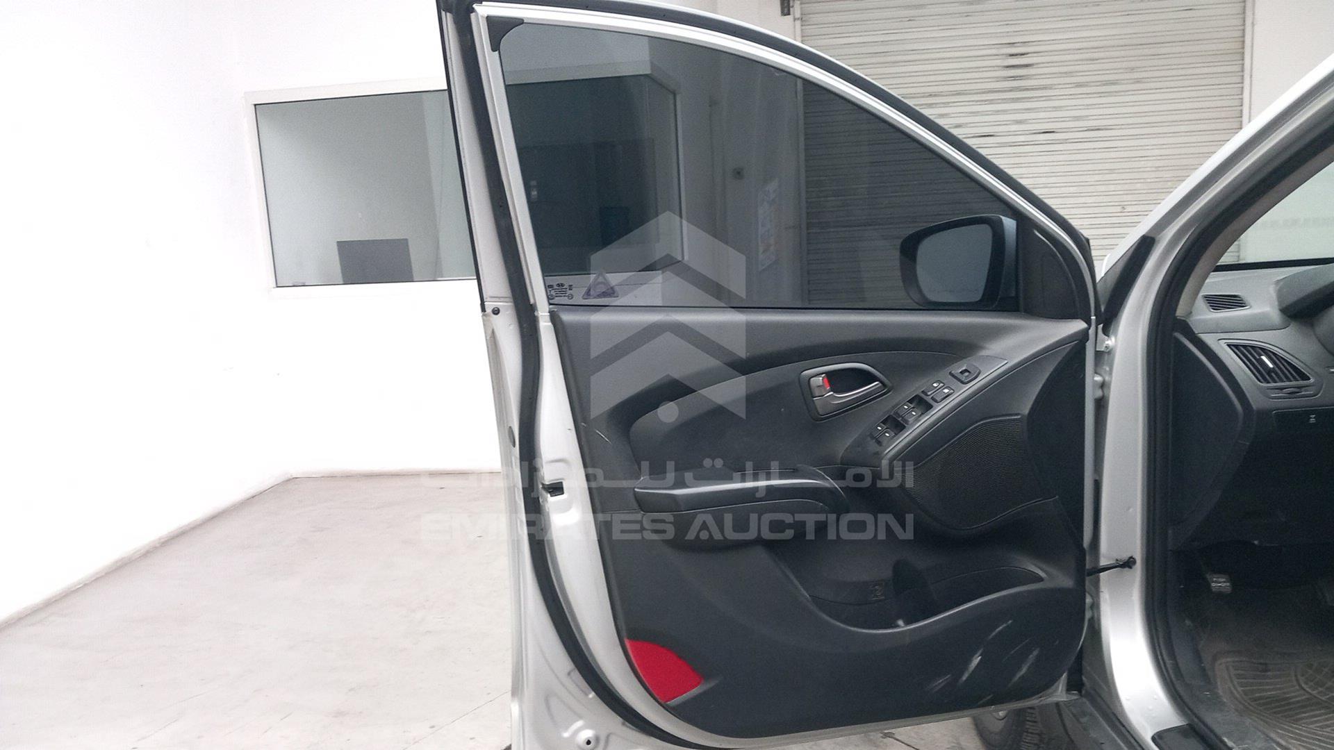 2015 HYUNDAI TUCSON VIN: KMHJT81E0FU045036