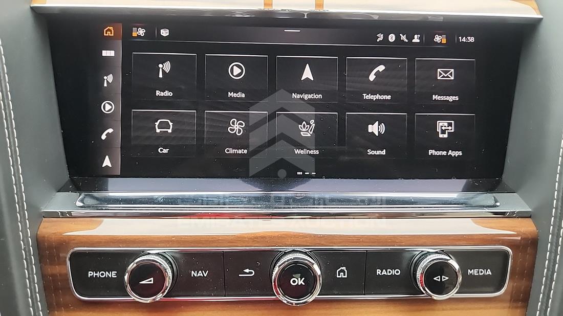 2025 Bentley Bentayga — Entertainment Systems & Camera Monitor & Navigation — Photo 20