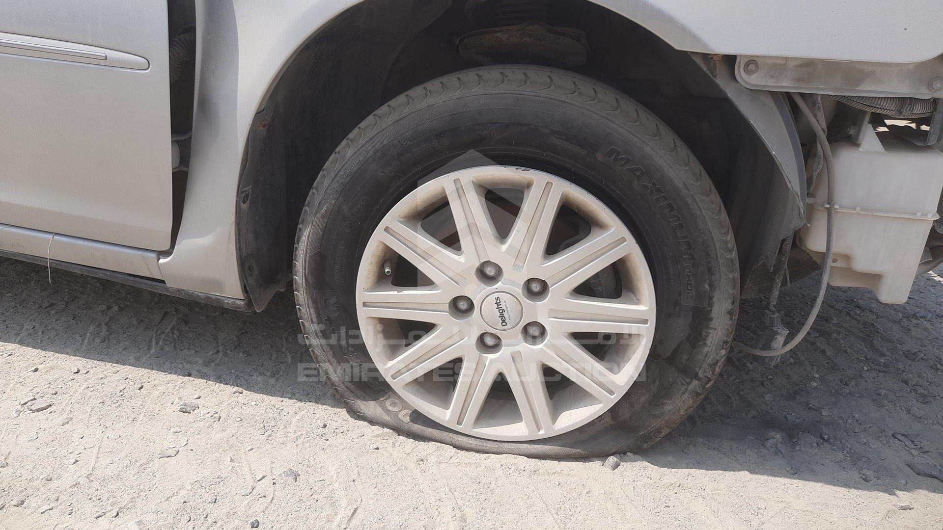 2004 TOYOTA CAMRY VIN: 6T1BE32K24X443001