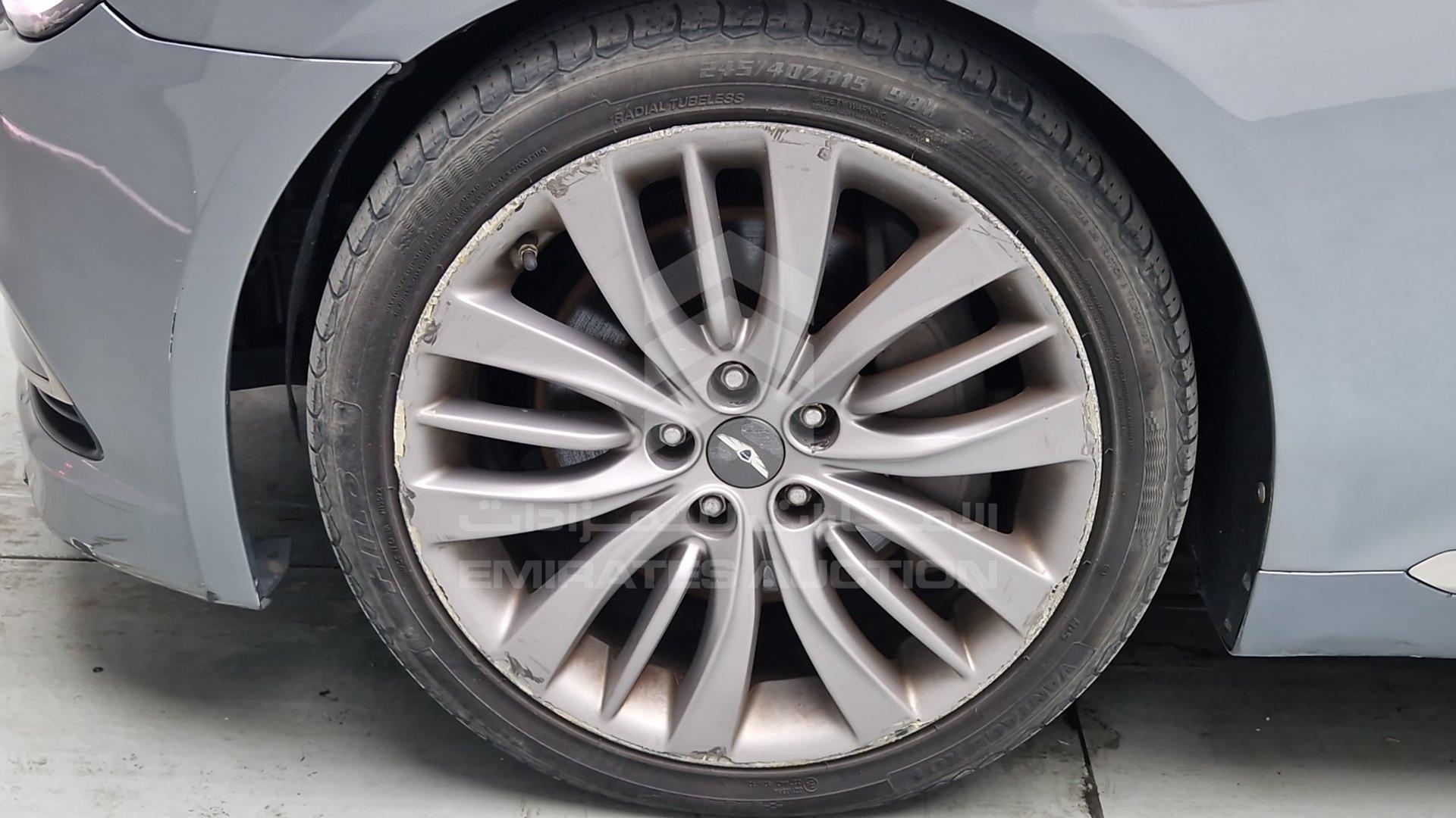 2016 HYUNDAI GENESIS VIN: KMHGM41DDGU126104