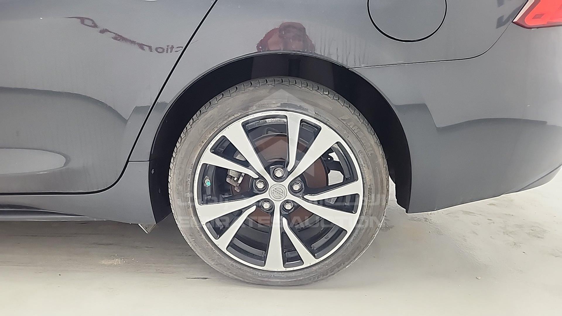 2018 NISSAN MAXIMA VIN: 1N4AA6AP2JC381064