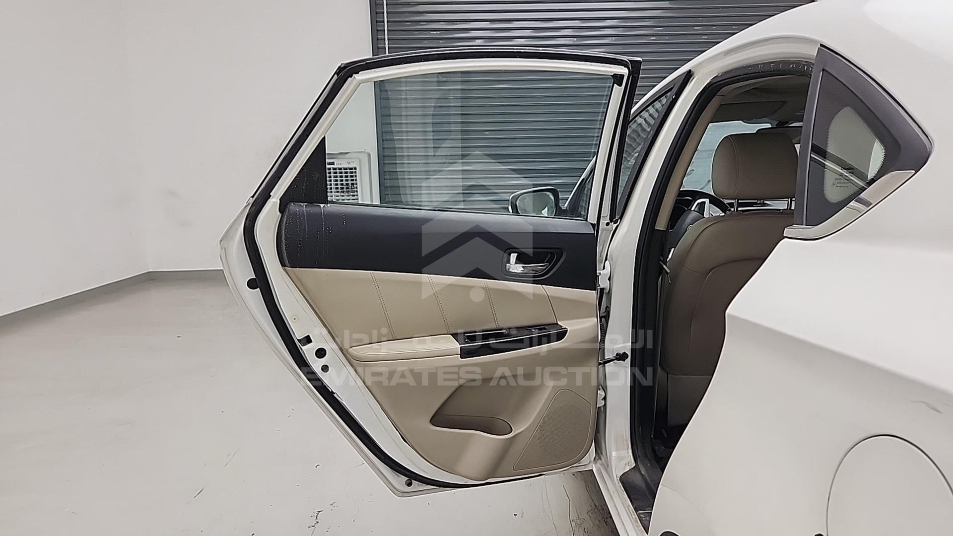 2016 CHANGAN EADO VIN: LS5A2AGE1GA003447