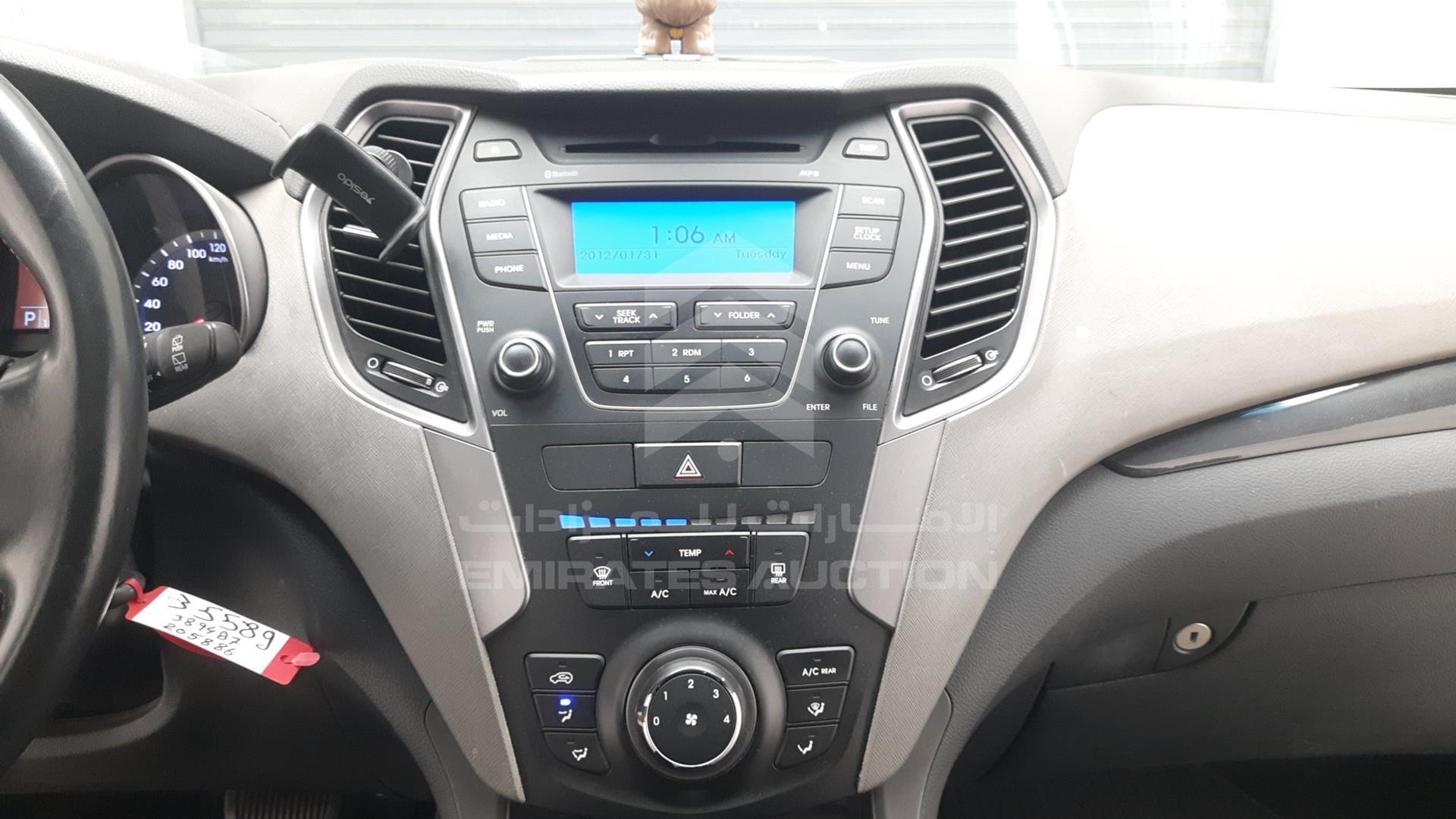 2015 HYUNDAI SANTA FE VIN: KMHST81C4FU435589