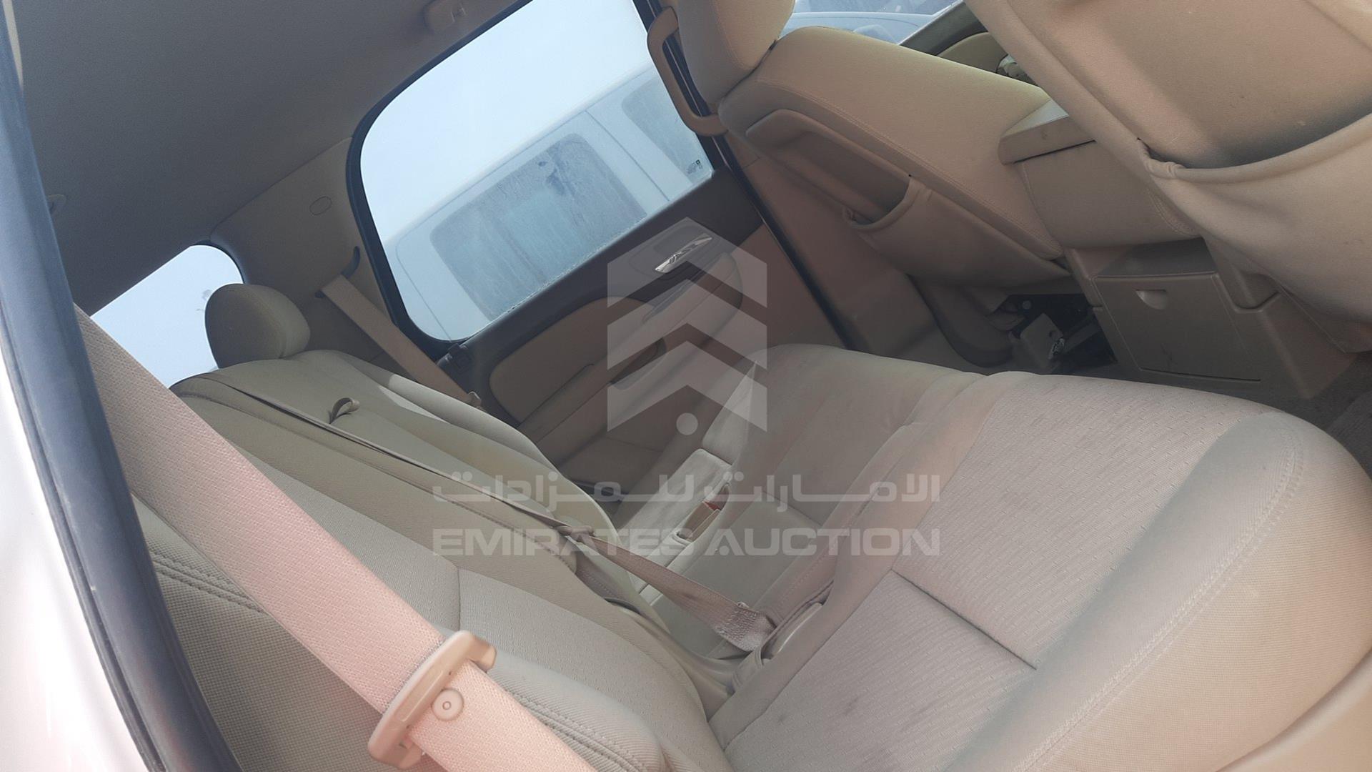 2010 CHEVROLET TAHOE VIN: 1GNUKAE02AR264285
