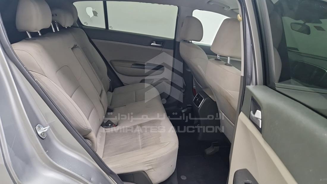 كيا سبورتيج 2019 — زاوية الراكب الخلفي اليمنى — صورة 29