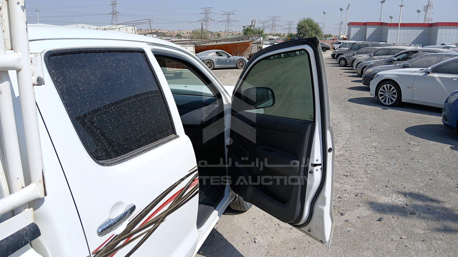2015 TOYOTA HILUX VIN: MR0EX12G1F2353265