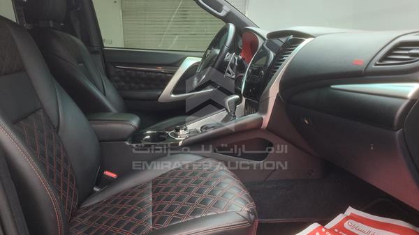 Mitsubishi Montero 2019 MMEMC71X8KH014730 Image 28