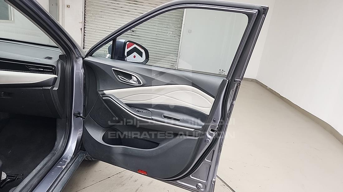 2023 JAC JS4 — Front Right Door — Photo 32