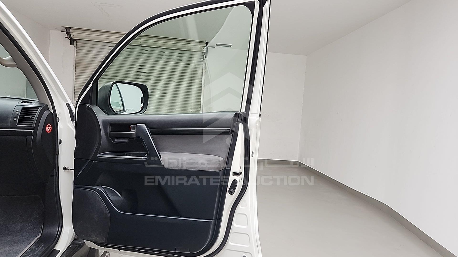 2012 TOYOTA LAND CRUISER VIN: JTMDU09J0C5055735