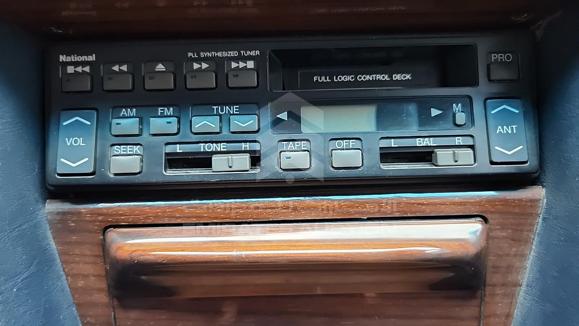 1986 MERCEDES 230 VIN: WDB1240231A286248