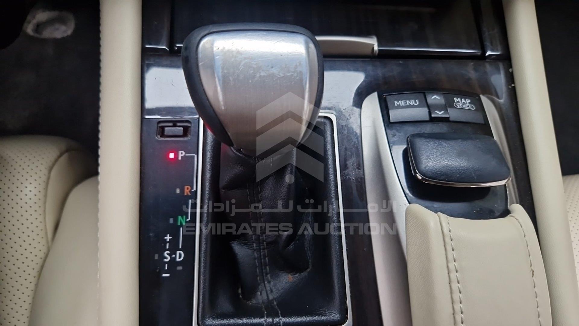 2013 LEXUS LS 460 VIN: JTHCL1EFXD5016138