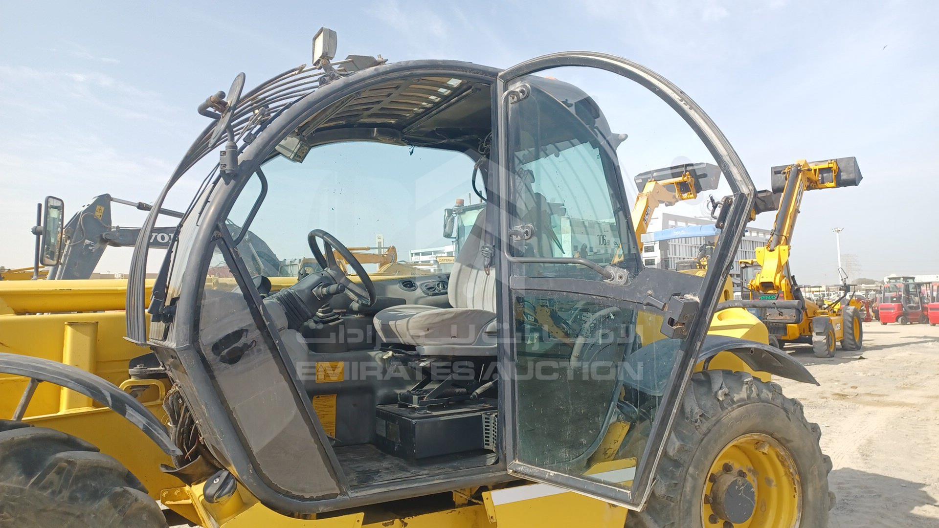 2007 NEW HOLLAND LM 1745 VIN: FNHNH17MN7HK37134