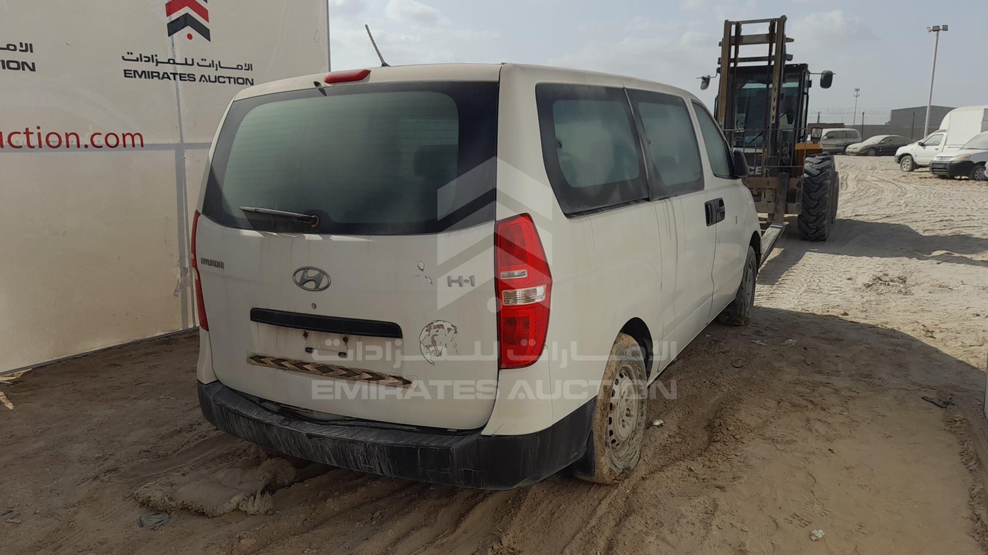2016 HYUNDAI H1 VIN: KMJWA37R7GU774742