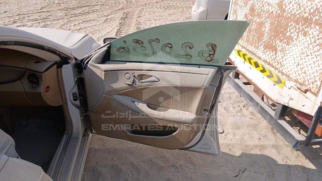مرسيدس CL 550 2005 — الباب الأمامي الأيمن — صورة 24