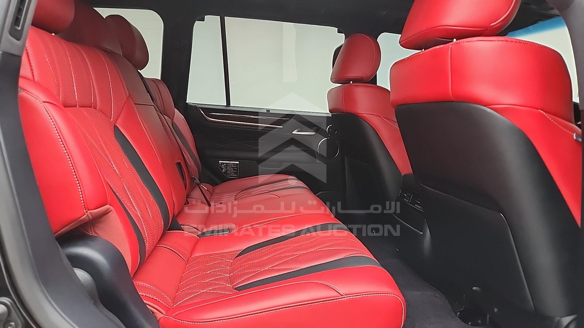 2020 LEXUS LX 570 VIN: JTJHY00W8L4331290