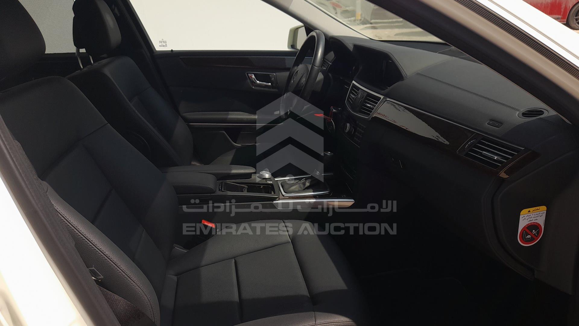 2011 MERCEDES E 200 VIN: WDDHF4JB3BA411954