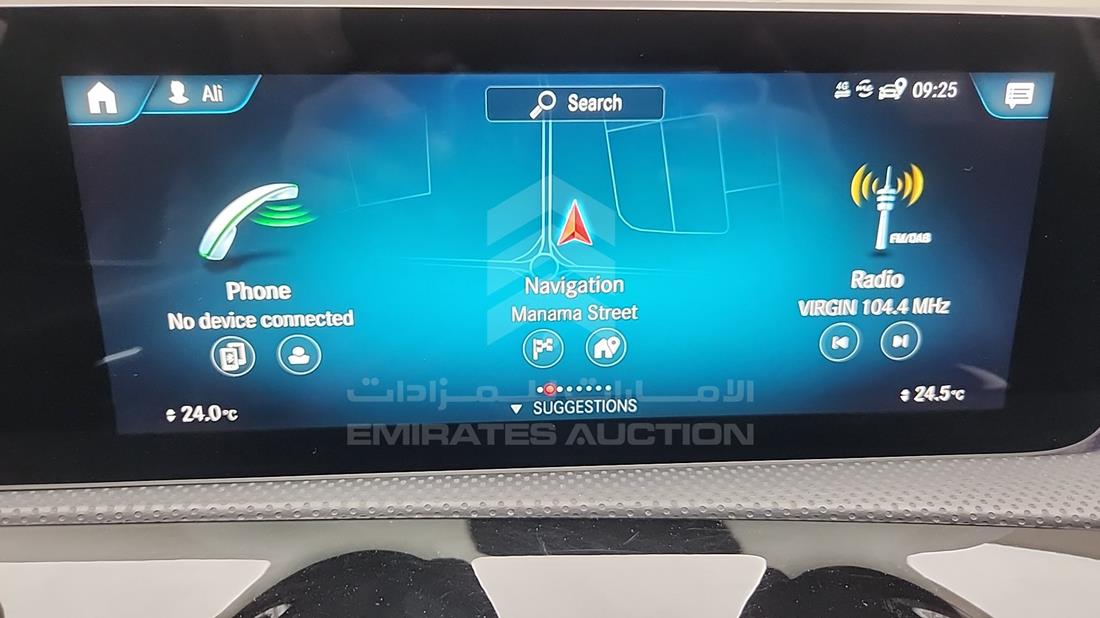 مرسيدس A 35 2020 — نظم الترفيه وكاميرا المراقبة والملاحة — صورة 21
