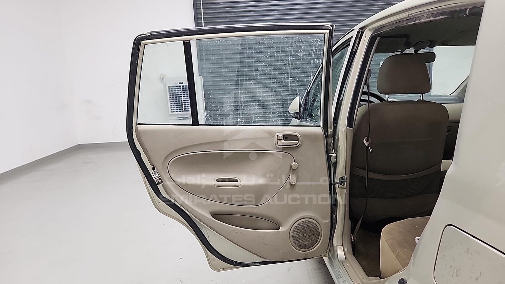 2006 DAIHATSU CHARADE VIN: JD1GL100561051900
